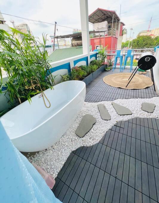 Lushstay Rooftop - Hanoi Train Station Exterior foto